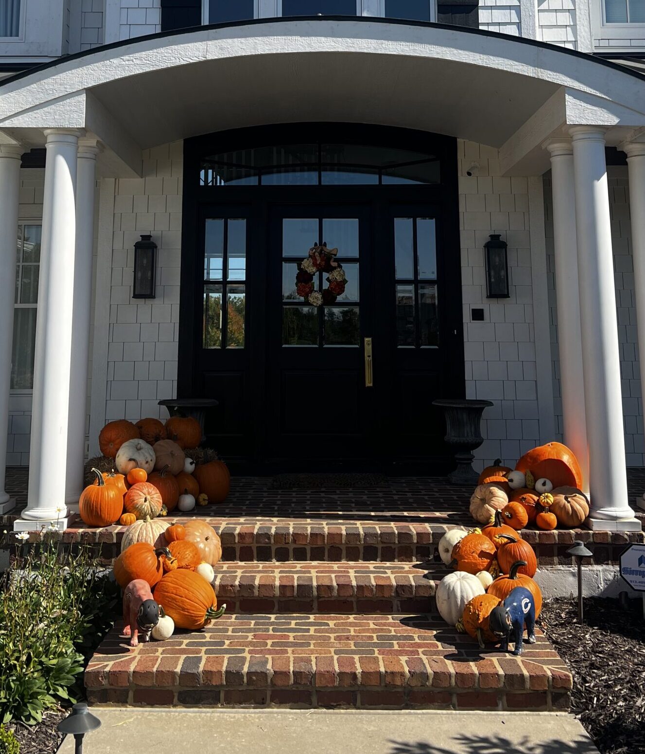 Seasonal porch designs