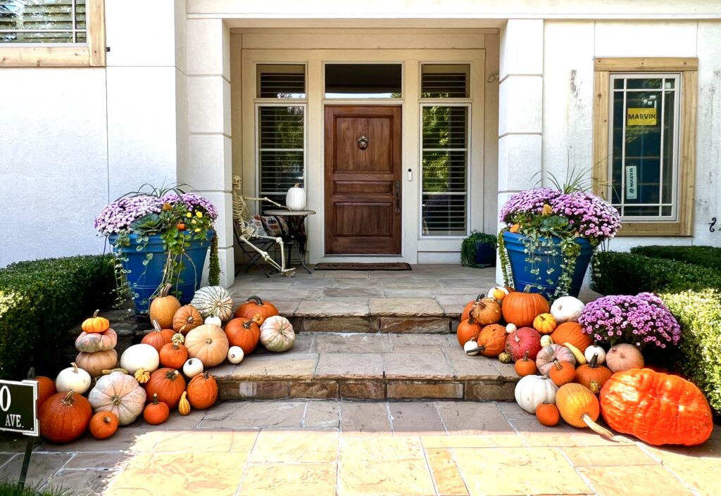 Autumn porch decor