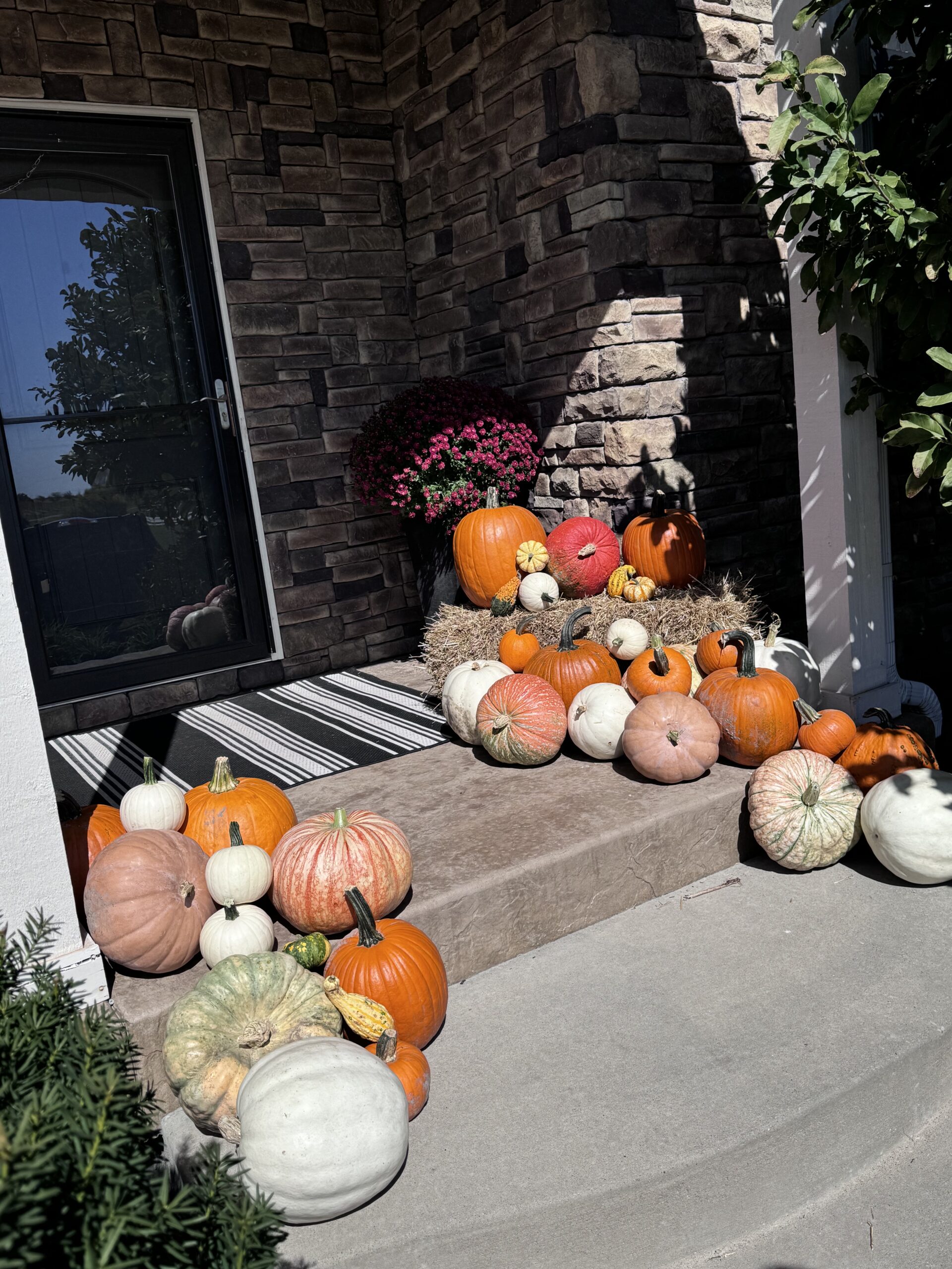 Outdoor fall decorations